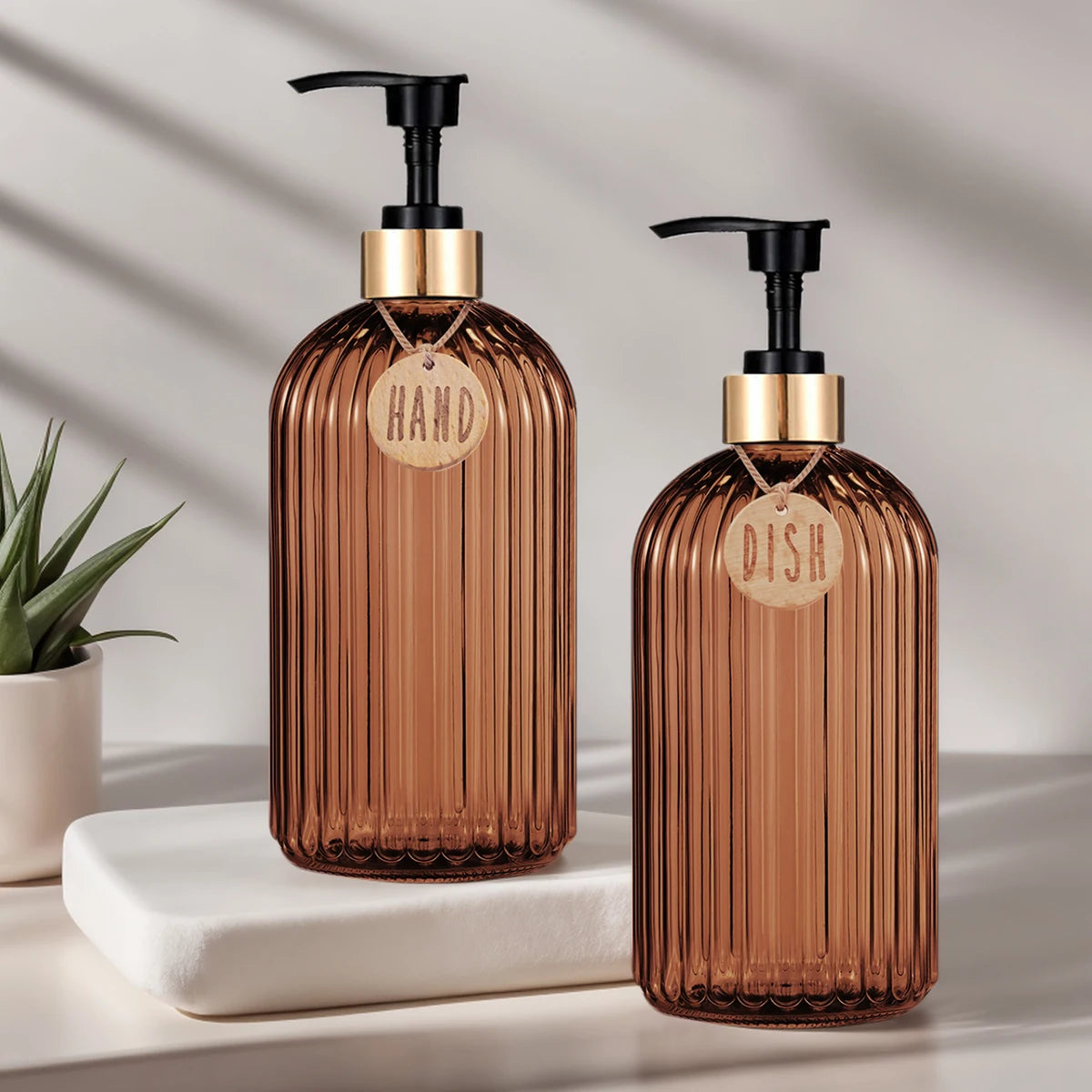 Distributeur de savon liquide rechargeable – Bouteille pressable pour salle de bain