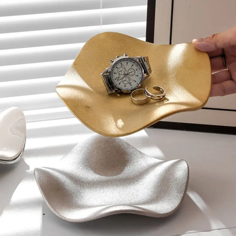 Plateau en céramique en forme de fleur irrégulière – Rangement élégant pour clés, bijoux et petits objets