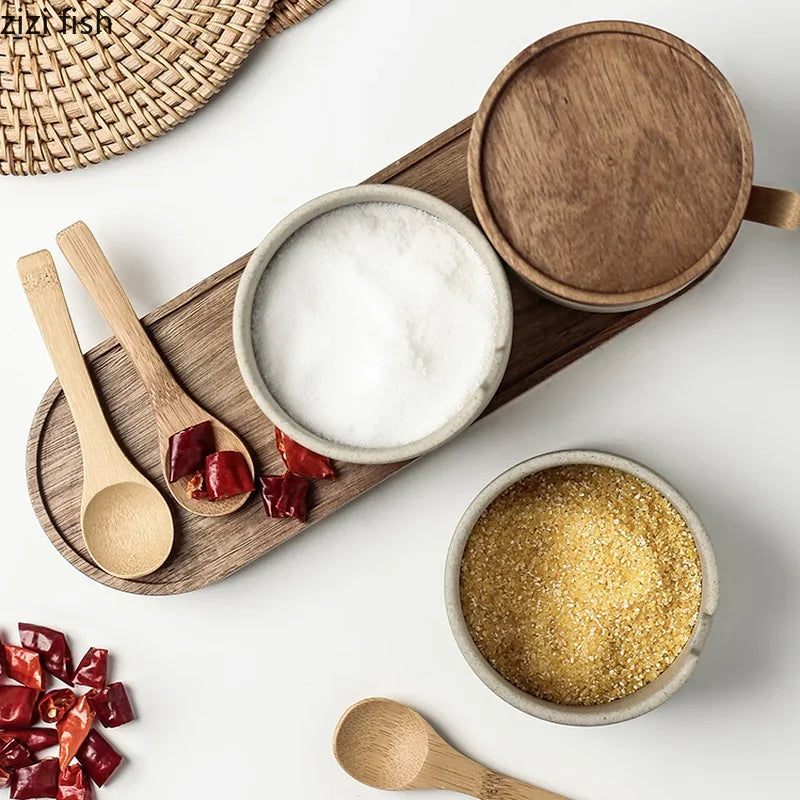 Lot de 2 pots à épices en céramique avec couvercles en bois et plateau – Rangement élégant pour cuisine